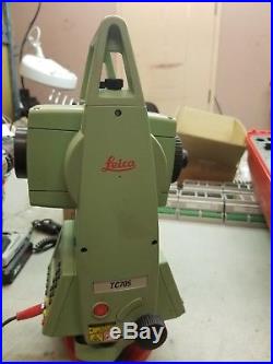 Leica TC 705 TC705 Total Station 5, dual keyboard and LCD display, with case