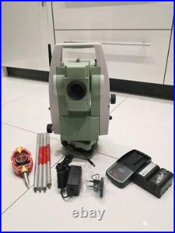 Total Station Leica TS06 power 5 R400 with mini prism, charger and accessories